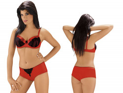 Атласный комплект с кружевными вставками