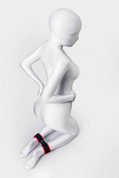 Красно-черные велюровые оковы Anonymo Красно-черные велюровые оковы Anonymo