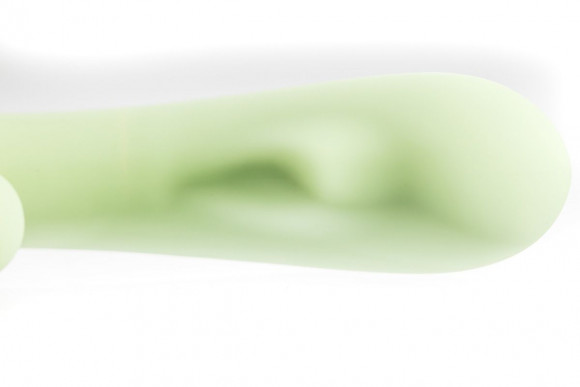 Салатовый вибратор Maccia с клиторальным отростком - 22 см. Салатовый вибратор Maccia с клиторальным отростком - 22 см.