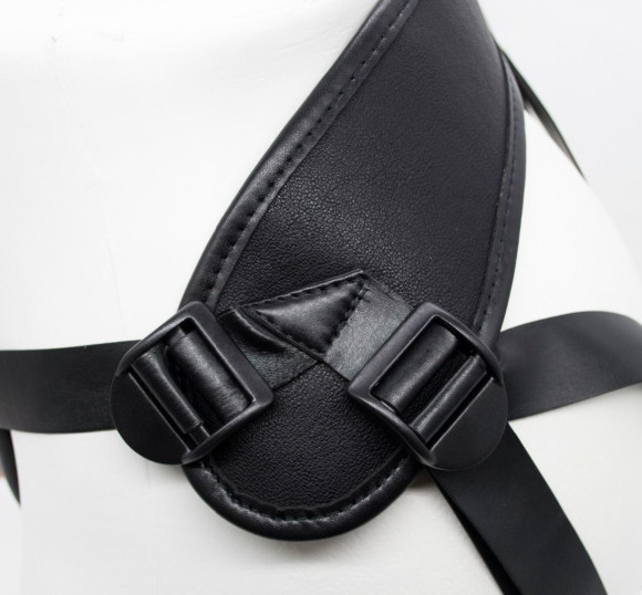 Пояс харнесс BEST UNI strap с 2 насадками - 18 и 22 см. Пояс харнесс BEST UNI strap с 2 насадками - 18 и 22 см.