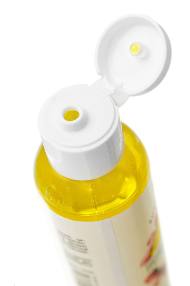 Съедобное массажное масло «Тропический поцелуй» со вкусом ананаса и кокоса - 125 мл. Съедобное массажное масло «Тропический поцелуй» со вкусом ананаса и кокоса - 125 мл.