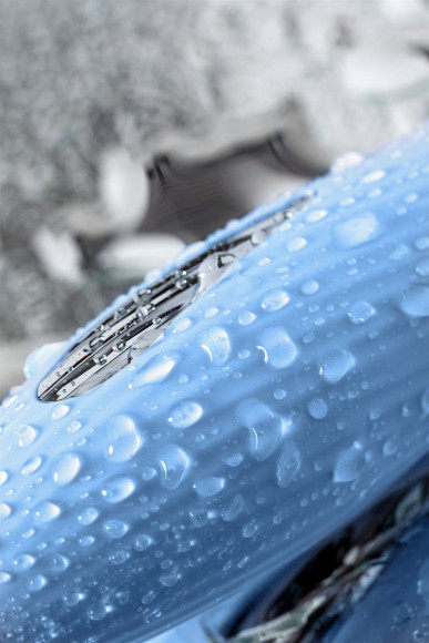 Голубой силиконовый вибратор с электростимуляцией TESLA G-POINT - 21 см. Голубой силиконовый вибратор с электростимуляцией TESLA G-POINT - 21 см.