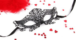 Черная ажурная текстильная маска  Марлен 