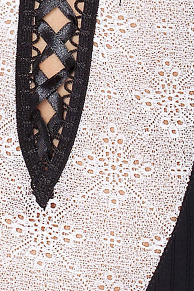 Боди в полоску с нежным кружевом и шнуровкой Larisa