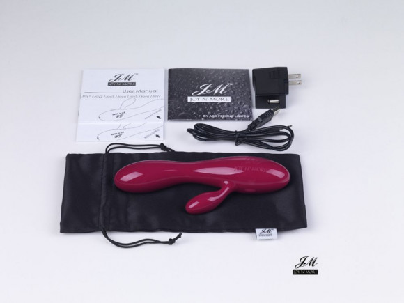 Малиновый вибромассажер Tia Joy N - 19 см. Малиновый вибромассажер Tia Joy N - 19 см.