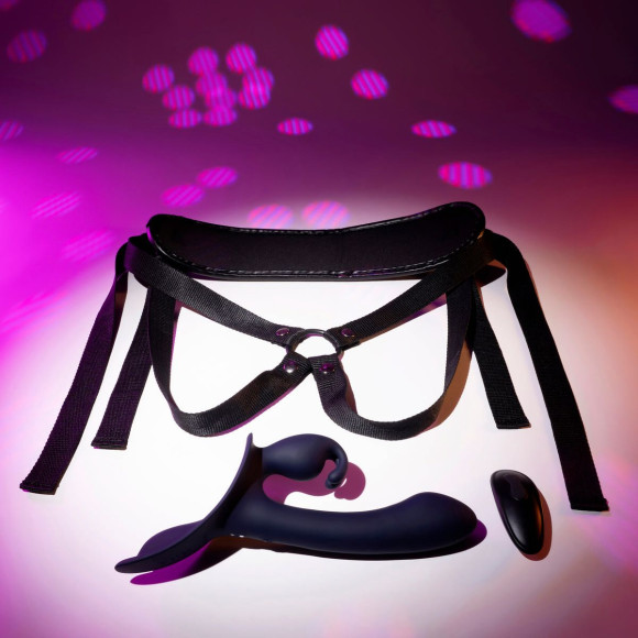 Женский страпон с вибрацией Giving Vibes Женский страпон с вибрацией Giving Vibes